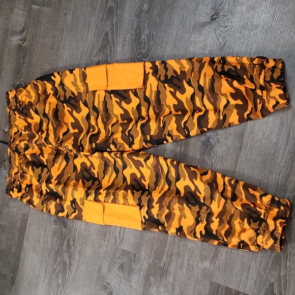 FASHION NOVA Cadet on Duty Orange Camo Joggers Size L - Picture 7 of 10